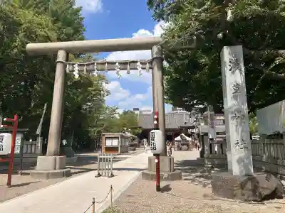 浅草神社の鳥居