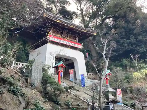 江島神社の{uncategorized: "未分類", other: "その他", undefined: "問題あり", building: "その他建物", grave: "お墓", sacred_gate: "鳥居", guardian: "狛犬", statue: "像", buddha: "仏像", history: "歴史", nature: "自然", garden: "庭園", animal: "動物", pagoda: "塔", temizu: "手水舎", mountain_gate: "山門・神門", sanctuary: "本殿・本堂", subordinate: "末社・摂社", art: "芸術", scenery: "景色", jizo: "地蔵", ema: "絵馬", goshuin: "御朱印", omikuji: "おみくじ", items: "授与品その他", amulet: "お守り", goshuincho: "御朱印帳", eats: "食事", festival: "お祭り", votive_dance: "神楽", shichigosan: "七五三参", wedding: "結婚式", experience: "体験その他", initially: "初詣", around: "周辺", anti_infection: "感染症対策"}