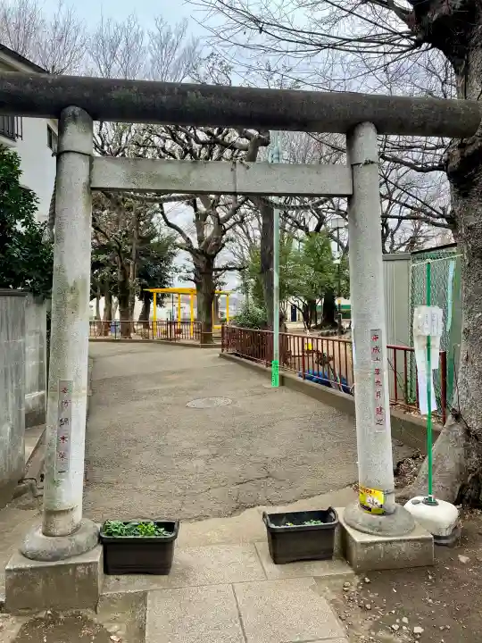 天祖神社(上目黒天祖神社)の{uncategorized: "未分類", other: "その他", undefined: "問題あり", building: "その他建物", grave: "お墓", sacred_gate: "鳥居", guardian: "狛犬", statue: "像", buddha: "仏像", history: "歴史", nature: "自然", garden: "庭園", animal: "動物", pagoda: "塔", temizu: "手水舎", mountain_gate: "山門・神門", sanctuary: "本殿・本堂", subordinate: "末社・摂社", art: "芸術", scenery: "景色", jizo: "地蔵", ema: "絵馬", goshuin: "御朱印", omikuji: "おみくじ", items: "授与品その他", amulet: "お守り", goshuincho: "御朱印帳", eats: "食事", festival: "お祭り", votive_dance: "神楽", shichigosan: "七五三参", wedding: "結婚式", experience: "体験その他", initially: "初詣", around: "周辺", anti_infection: "感染症対策"}