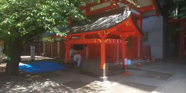 花園神社の手水舎