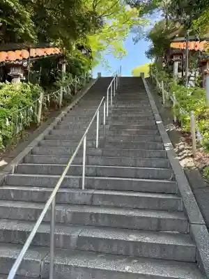 検見川神社の{uncategorized: "未分類", other: "その他", undefined: "問題あり", building: "その他建物", grave: "お墓", sacred_gate: "鳥居", guardian: "狛犬", statue: "像", buddha: "仏像", history: "歴史", nature: "自然", garden: "庭園", animal: "動物", pagoda: "塔", temizu: "手水舎", mountain_gate: "山門・神門", sanctuary: "本殿・本堂", subordinate: "末社・摂社", art: "芸術", scenery: "景色", jizo: "地蔵", ema: "絵馬", goshuin: "御朱印", omikuji: "おみくじ", items: "授与品その他", amulet: "お守り", goshuincho: "御朱印帳", eats: "食事", festival: "お祭り", votive_dance: "神楽", shichigosan: "七五三参", wedding: "結婚式", experience: "体験その他", initially: "初詣", around: "周辺", anti_infection: "感染症対策"}