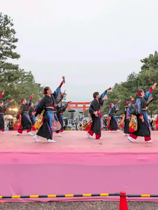平安神宮の{uncategorized: "未分類", other: "その他", undefined: "問題あり", building: "その他建物", grave: "お墓", sacred_gate: "鳥居", guardian: "狛犬", statue: "像", buddha: "仏像", history: "歴史", nature: "自然", garden: "庭園", animal: "動物", pagoda: "塔", temizu: "手水舎", mountain_gate: "山門・神門", sanctuary: "本殿・本堂", subordinate: "末社・摂社", art: "芸術", scenery: "景色", jizo: "地蔵", ema: "絵馬", goshuin: "御朱印", omikuji: "おみくじ", items: "授与品その他", amulet: "お守り", goshuincho: "御朱印帳", eats: "食事", festival: "お祭り", votive_dance: "神楽", shichigosan: "七五三参", wedding: "結婚式", experience: "体験その他", initially: "初詣", around: "周辺", anti_infection: "感染症対策"}