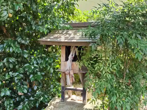 石上神社の末社・摂社