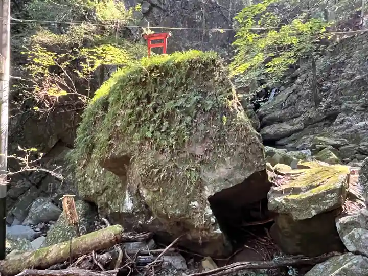 大本山七宝瀧寺(大阪府)