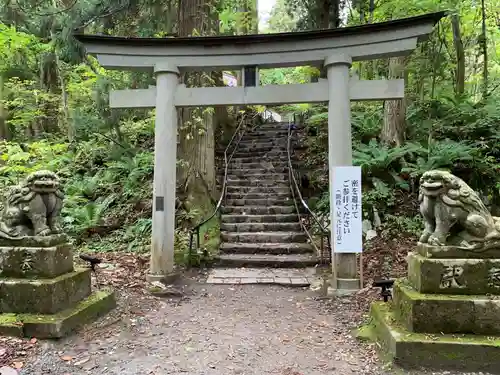 十和田神社の鳥居