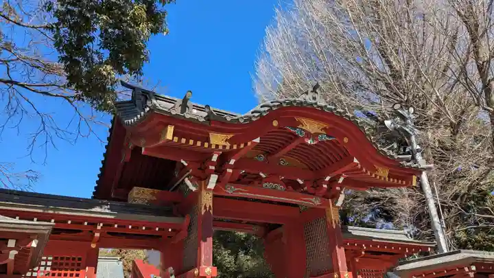 秩父神社の山門・神門