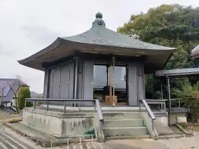 観音寺の本殿・本堂