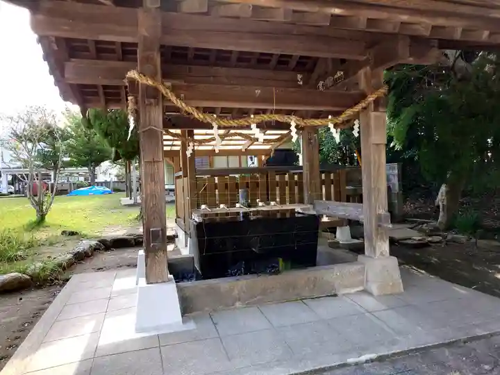 鶴谷八幡宮の手水舎