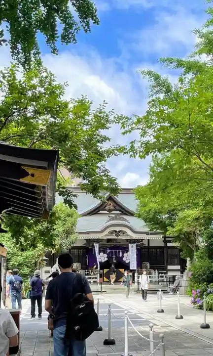 鳥越神社の本殿・本堂