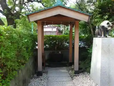 稲毛神社の手水舎