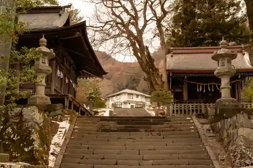 諏訪大社上社前宮(長野県)