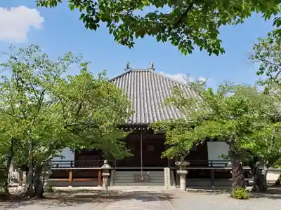 教信寺の本殿・本堂