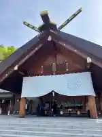 北海道神宮の{uncategorized: "未分類", other: "その他", undefined: "問題あり", building: "その他建物", grave: "お墓", sacred_gate: "鳥居", guardian: "狛犬", statue: "像", buddha: "仏像", history: "歴史", nature: "自然", garden: "庭園", animal: "動物", pagoda: "塔", temizu: "手水舎", mountain_gate: "山門・神門", sanctuary: "本殿・本堂", subordinate: "末社・摂社", art: "芸術", scenery: "景色", jizo: "地蔵", ema: "絵馬", goshuin: "御朱印", omikuji: "おみくじ", items: "授与品その他", amulet: "お守り", goshuincho: "御朱印帳", eats: "食事", festival: "お祭り", votive_dance: "神楽", shichigosan: "七五三参", wedding: "結婚式", experience: "体験その他", initially: "初詣", around: "周辺", anti_infection: "感染症対策"}
