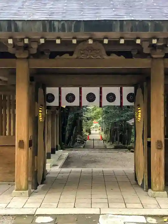 狭野神社の山門・神門