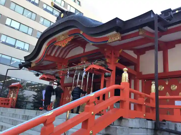 花園神社の本殿・本堂