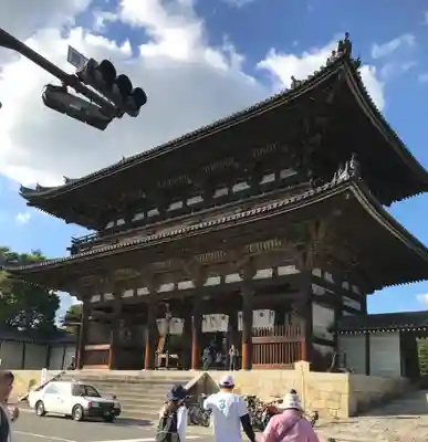 仁和寺の山門・神門
