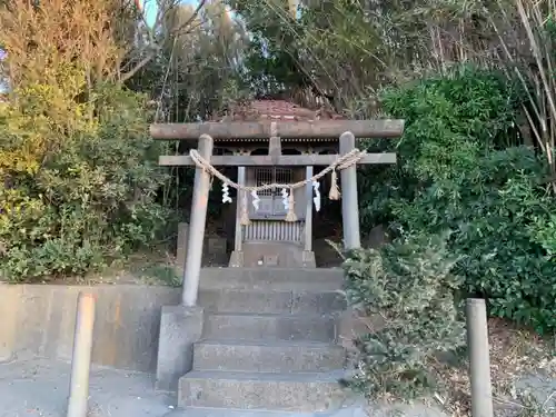 神社（名称不明）の鳥居