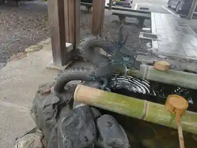 田縣神社の手水舎