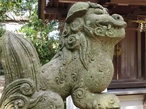 諏訪神社の狛犬