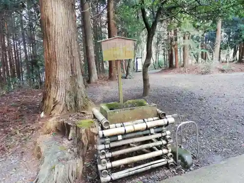 帳附神社の手水