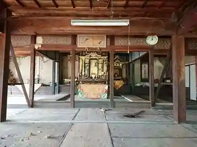 唯信寺の本殿