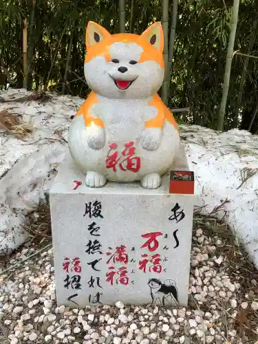 鹿角八坂神社の{uncategorized: "未分類", other: "その他", undefined: "問題あり", building: "その他建物", grave: "お墓", sacred_gate: "鳥居", guardian: "狛犬", statue: "像", buddha: "仏像", history: "歴史", nature: "自然", garden: "庭園", animal: "動物", pagoda: "塔", temizu: "手水舎", mountain_gate: "山門・神門", sanctuary: "本殿・本堂", subordinate: "末社・摂社", art: "芸術", scenery: "景色", jizo: "地蔵", ema: "絵馬", goshuin: "御朱印", omikuji: "おみくじ", items: "授与品その他", amulet: "お守り", goshuincho: "御朱印帳", eats: "食事", festival: "お祭り", votive_dance: "神楽", shichigosan: "七五三参", wedding: "結婚式", experience: "体験その他", initially: "初詣", around: "周辺", anti_infection: "感染症対策"}