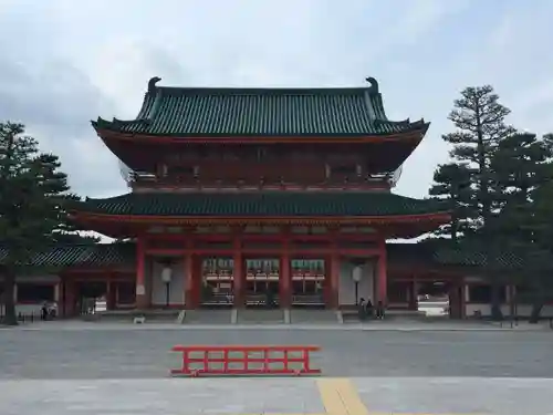 平安神宮の山門・神門
