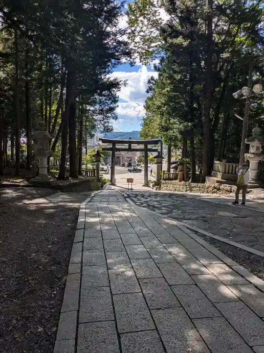 諏訪大社下社秋宮(長野県)