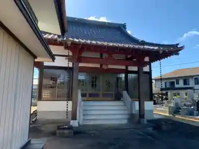 法華堂の本殿・本堂