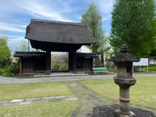 横浜　西方寺の山門・神門