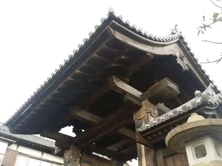 月照寺の山門・神門