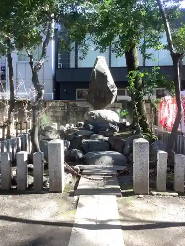 若宮八幡社の末社・摂社