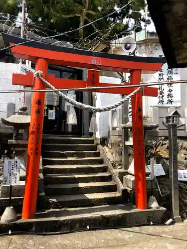 尺間神社の鳥居