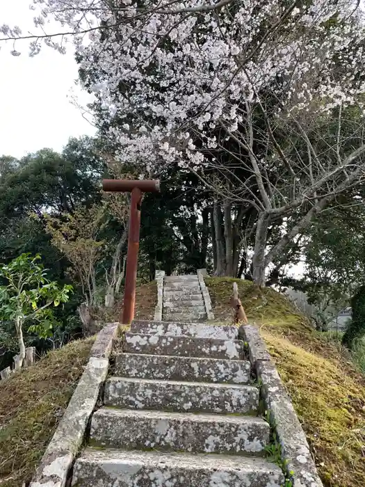 神社（名称不明）の建物その他