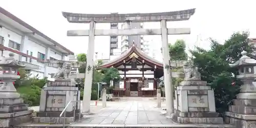 三輪神社の鳥居