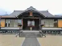鶴代寺の本殿・本堂