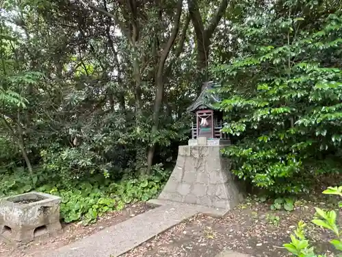 苅田神社の末社