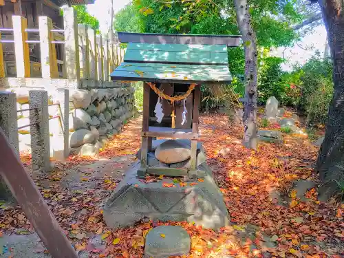 八劍社（一色中通）の末社・摂社