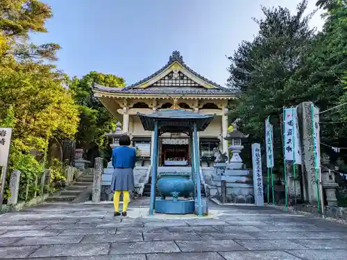 岩崎御嶽社の本殿・本堂