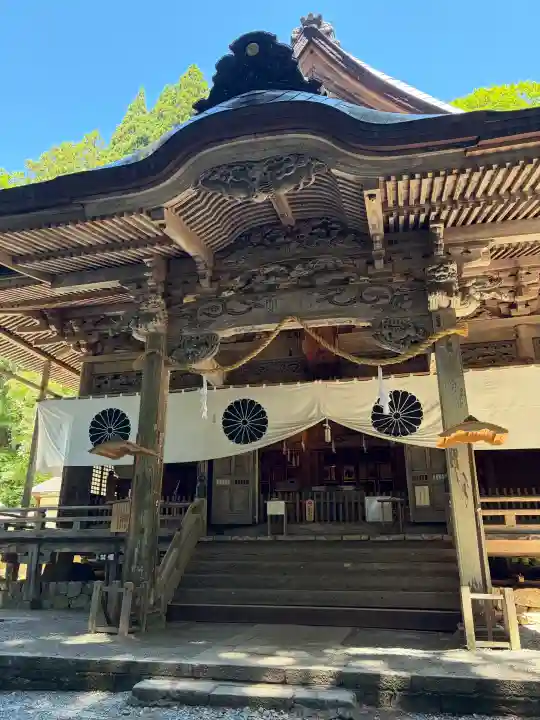 戸隠神社中社の{uncategorized: "未分類", other: "その他", undefined: "問題あり", building: "その他建物", grave: "お墓", sacred_gate: "鳥居", guardian: "狛犬", statue: "像", buddha: "仏像", history: "歴史", nature: "自然", garden: "庭園", animal: "動物", pagoda: "塔", temizu: "手水舎", mountain_gate: "山門・神門", sanctuary: "本殿・本堂", subordinate: "末社・摂社", art: "芸術", scenery: "景色", jizo: "地蔵", ema: "絵馬", goshuin: "御朱印", omikuji: "おみくじ", items: "授与品その他", amulet: "お守り", goshuincho: "御朱印帳", eats: "食事", festival: "お祭り", votive_dance: "神楽", shichigosan: "七五三参", wedding: "結婚式", experience: "体験その他", initially: "初詣", around: "周辺", anti_infection: "感染症対策"}