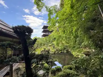 當麻寺西南院の{uncategorized: "未分類", other: "その他", undefined: "問題あり", building: "その他建物", grave: "お墓", sacred_gate: "鳥居", guardian: "狛犬", statue: "像", buddha: "仏像", history: "歴史", nature: "自然", garden: "庭園", animal: "動物", pagoda: "塔", temizu: "手水舎", mountain_gate: "山門・神門", sanctuary: "本殿・本堂", subordinate: "末社・摂社", art: "芸術", scenery: "景色", jizo: "地蔵", ema: "絵馬", goshuin: "御朱印", omikuji: "おみくじ", items: "授与品その他", amulet: "お守り", goshuincho: "御朱印帳", eats: "食事", festival: "お祭り", votive_dance: "神楽", shichigosan: "七五三参", wedding: "結婚式", experience: "体験その他", initially: "初詣", around: "周辺", anti_infection: "感染症対策"}