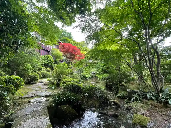 寂光院の庭園