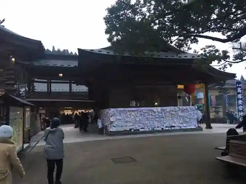 高塚愛宕地蔵尊の本殿・本堂