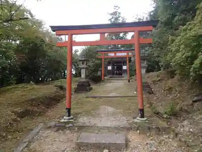 辛国社（東大寺境内社）の鳥居