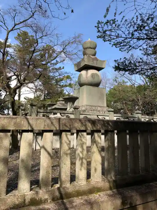 豊国廟(豊国神社飛地境内)の塔