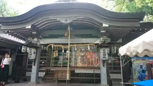 三光神社の本殿