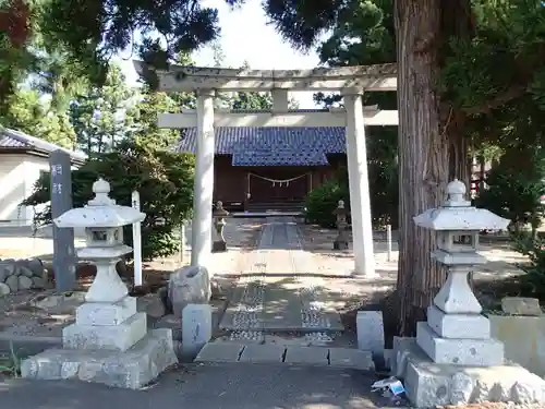 遠賀神社の鳥居