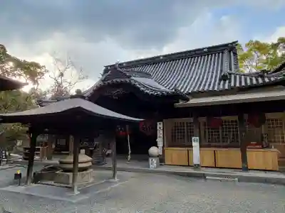 石手寺の本殿・本堂