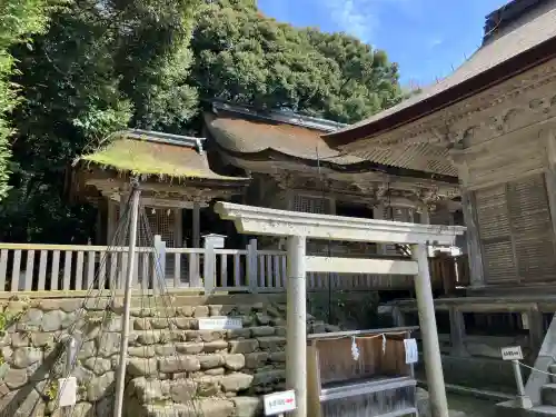 氣多大社の{uncategorized: "未分類", other: "その他", undefined: "問題あり", building: "その他建物", grave: "お墓", sacred_gate: "鳥居", guardian: "狛犬", statue: "像", buddha: "仏像", history: "歴史", nature: "自然", garden: "庭園", animal: "動物", pagoda: "塔", temizu: "手水舎", mountain_gate: "山門・神門", sanctuary: "本殿・本堂", subordinate: "末社・摂社", art: "芸術", scenery: "景色", jizo: "地蔵", ema: "絵馬", goshuin: "御朱印", omikuji: "おみくじ", items: "授与品その他", amulet: "お守り", goshuincho: "御朱印帳", eats: "食事", festival: "お祭り", votive_dance: "神楽", shichigosan: "七五三参", wedding: "結婚式", experience: "体験その他", initially: "初詣", around: "周辺", anti_infection: "感染症対策"}