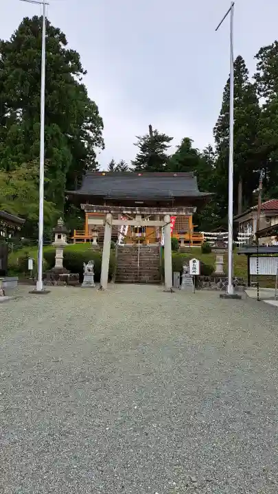子眉嶺神社の{uncategorized: "未分類", other: "その他", undefined: "問題あり", building: "その他建物", grave: "お墓", sacred_gate: "鳥居", guardian: "狛犬", statue: "像", buddha: "仏像", history: "歴史", nature: "自然", garden: "庭園", animal: "動物", pagoda: "塔", temizu: "手水舎", mountain_gate: "山門・神門", sanctuary: "本殿・本堂", subordinate: "末社・摂社", art: "芸術", scenery: "景色", jizo: "地蔵", ema: "絵馬", goshuin: "御朱印", omikuji: "おみくじ", items: "授与品その他", amulet: "お守り", goshuincho: "御朱印帳", eats: "食事", festival: "お祭り", votive_dance: "神楽", shichigosan: "七五三参", wedding: "結婚式", experience: "体験その他", initially: "初詣", around: "周辺", anti_infection: "感染症対策"}